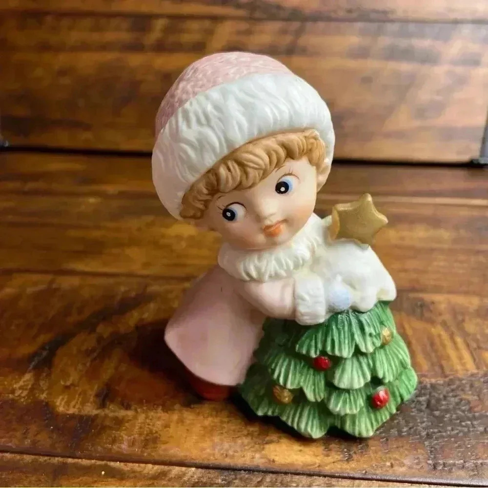 Vintage Homco Porcelain Hand Painted Figurine Girl with Christmas Tree - Picture 5 of 9